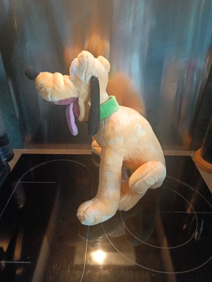 Peluche pluto  Disney - photo numéro 2
