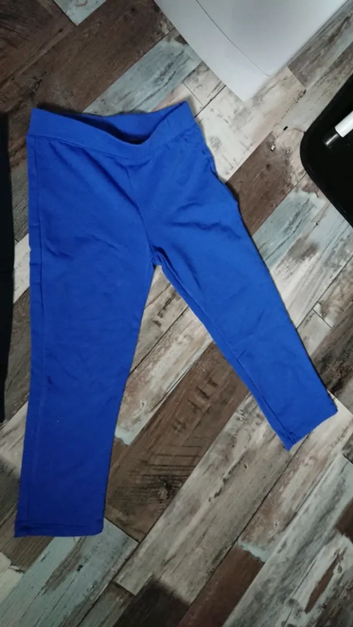 Le lot pantalon et pantacourt 4 ans - photo numéro 3