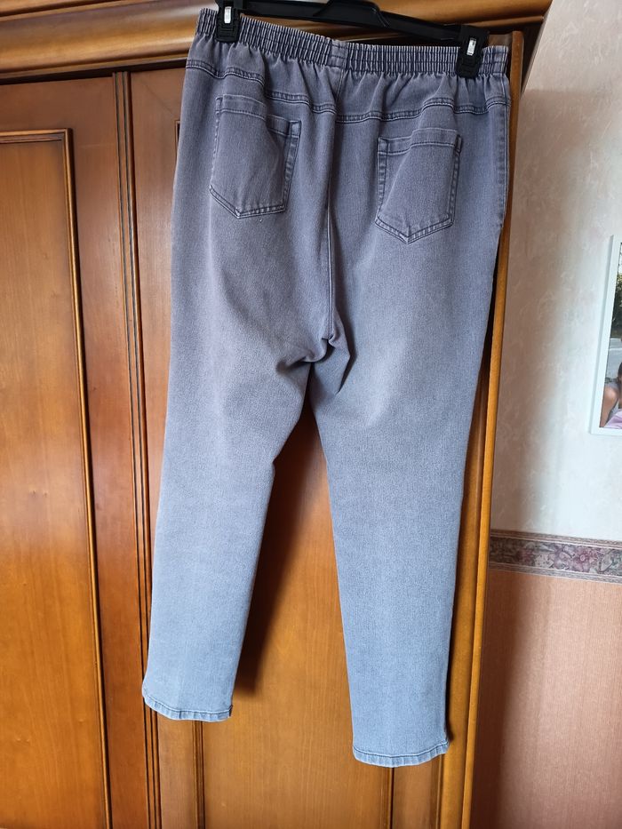 Jean taille 50 gris clair en coton et élasthane - photo numéro 3