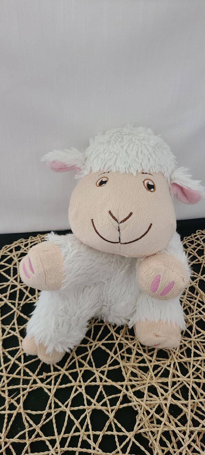 Peluche mouton SANODIANE blanc beige poche ventre