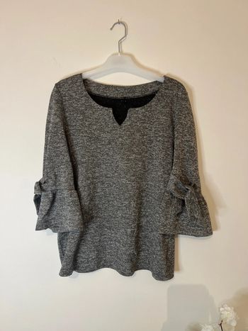 Top gris à paillettes