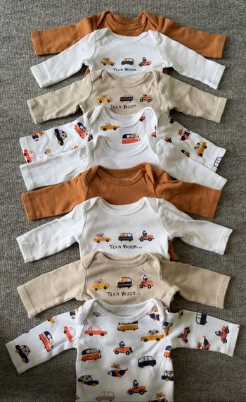 Lot 9 bodies manches longues 1 mois