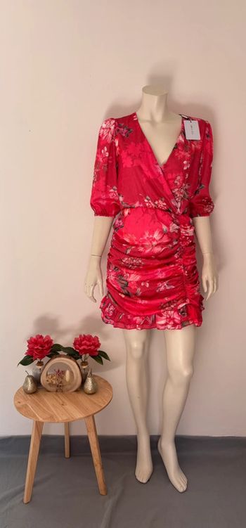 🌺Robe froncée manche 3/4 rose au motif fleuris Taille L/40🌺