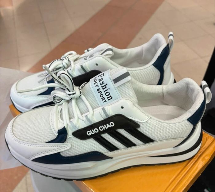 Basket homme guo chao neuve