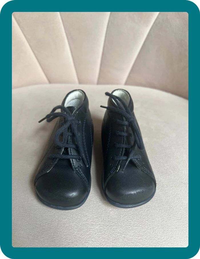 Chaussures cuir et semelles souples 1ers pas taille 19 - Bopy