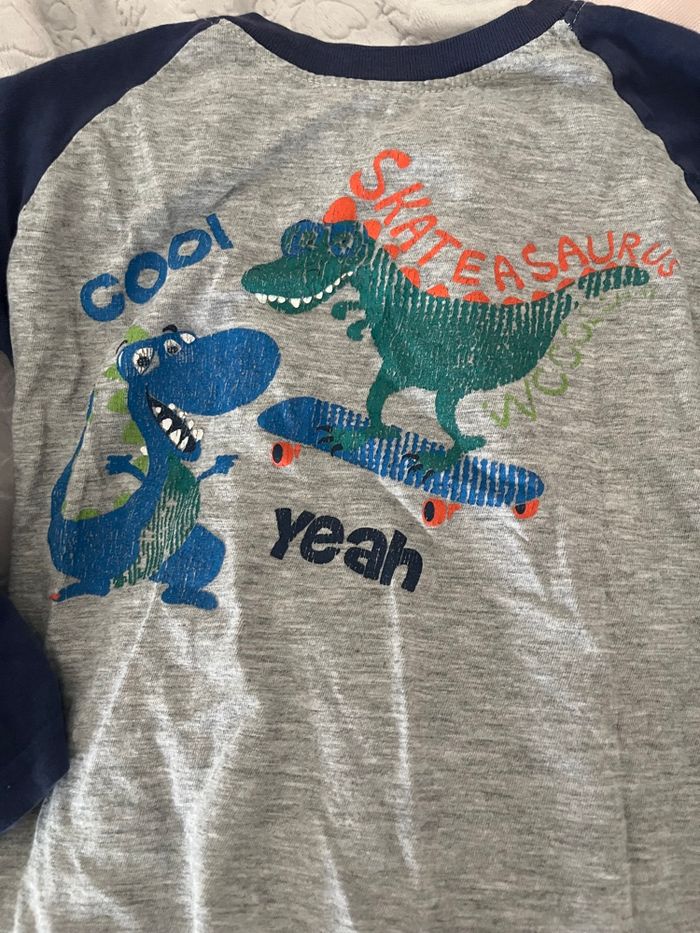 Pyjama dinosaures 2 pièces - photo numéro 2
