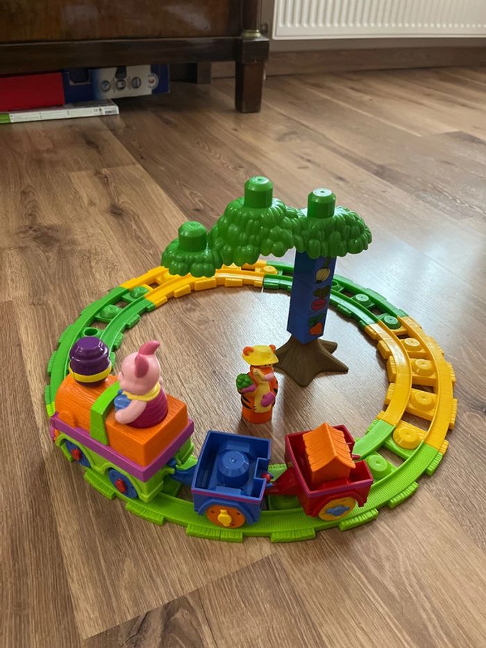 Petit circuit train Mega Bloks Disney