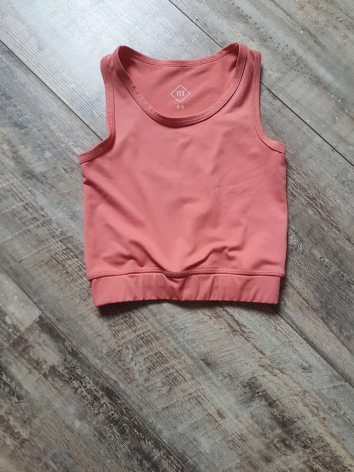 Haut de sport, brassiere