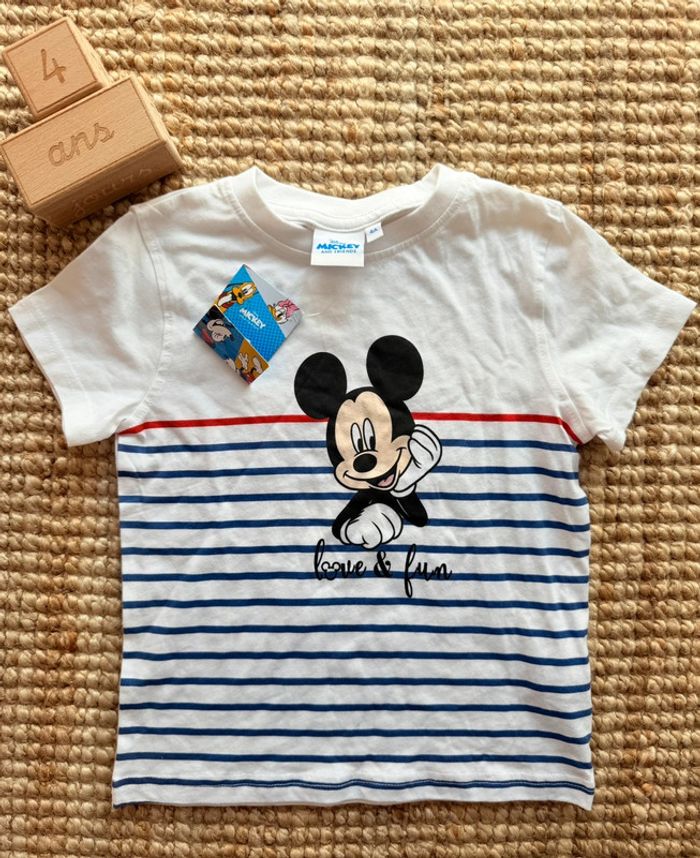 Tee shirt Disney Mickey 4ans / 104cm