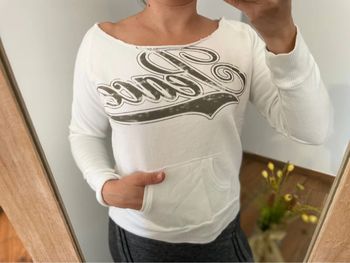 Pull épaule dénudée