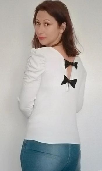 Pull fin chic dos nu