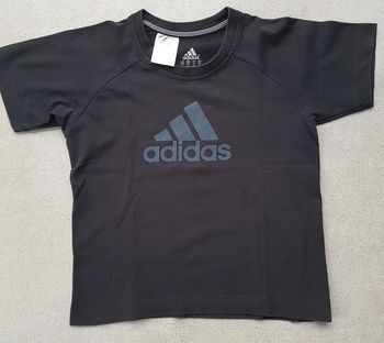 T-shirt adidas noir et gris 6 ans
