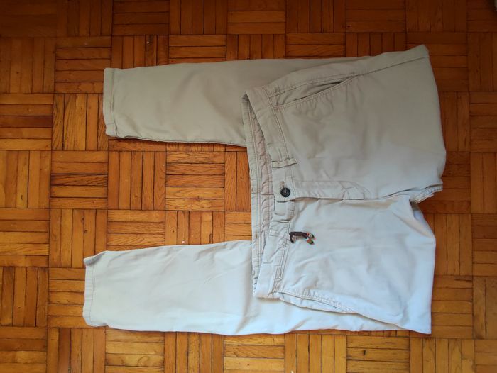 Chino couleur crème Zara taille 40 - photo numéro 2