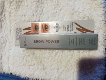 Crayon à sourcils Brown power It Cosmetics