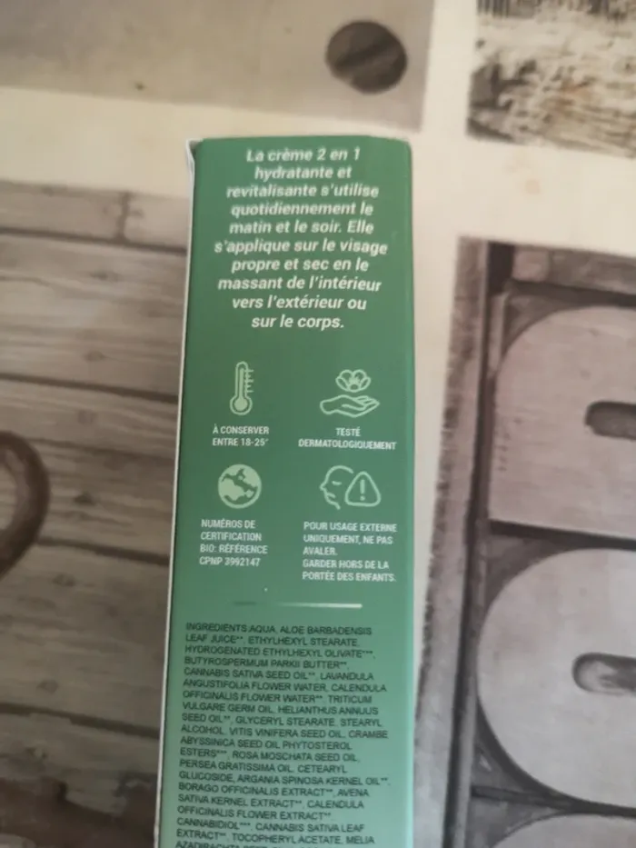Crème 2 en 1 hydratante et revitalisante ThéraFlore - photo numéro 3