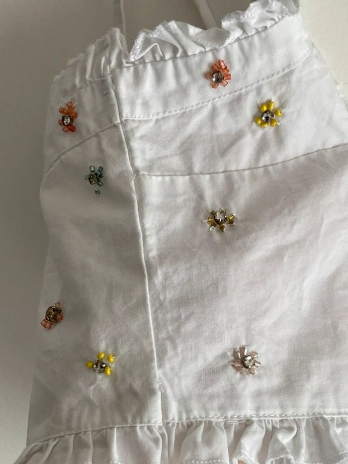Crop top Zara trafaluc taille S en 100% coton avec perles brodées en forme de fleurs 🌸 - photo numéro 10