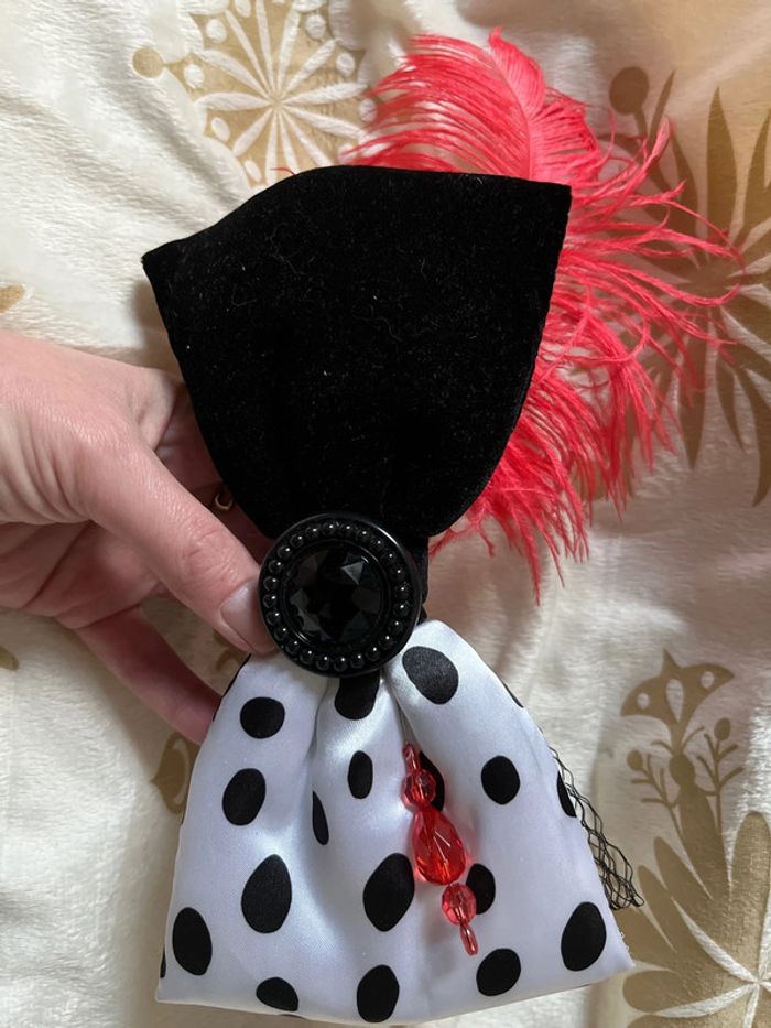 Pince/barrette pour cheveux Cruella Disneyland Paris - photo numéro 3