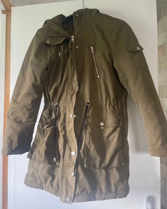 manteau vert kaki