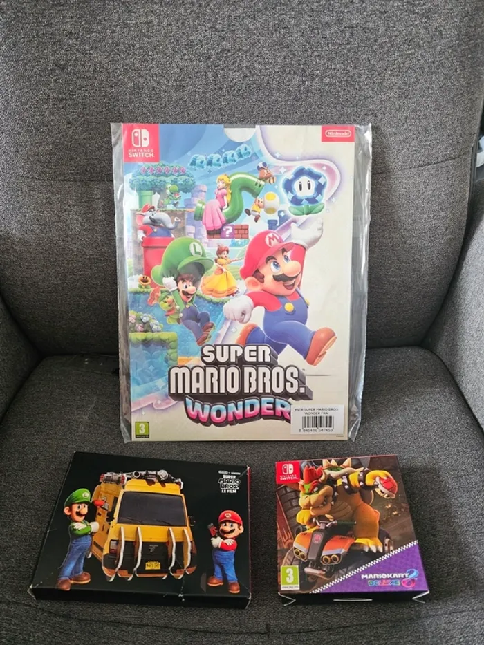 Lot Super Mario