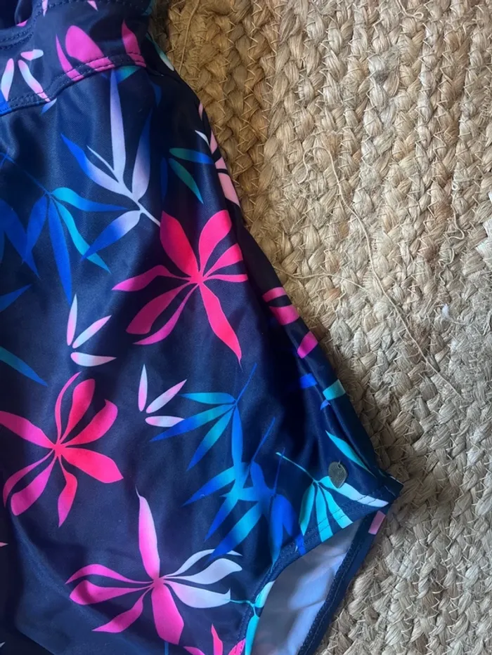 Maillot de bain, une pièce - photo numéro 2