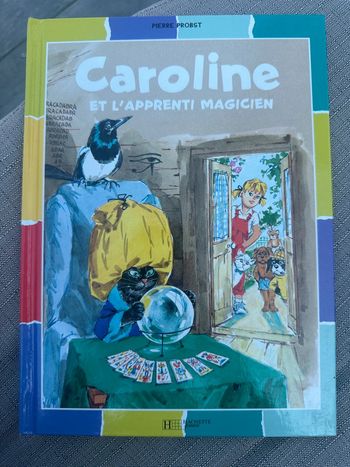 Livre rare collection damiers couleurs album bd Caroline et l’apprenti magicien