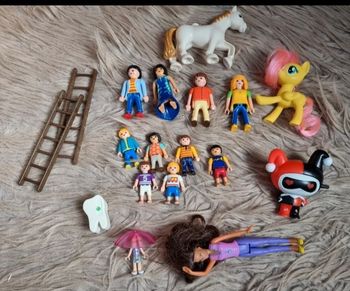 Lot jouet Playmobil et autres