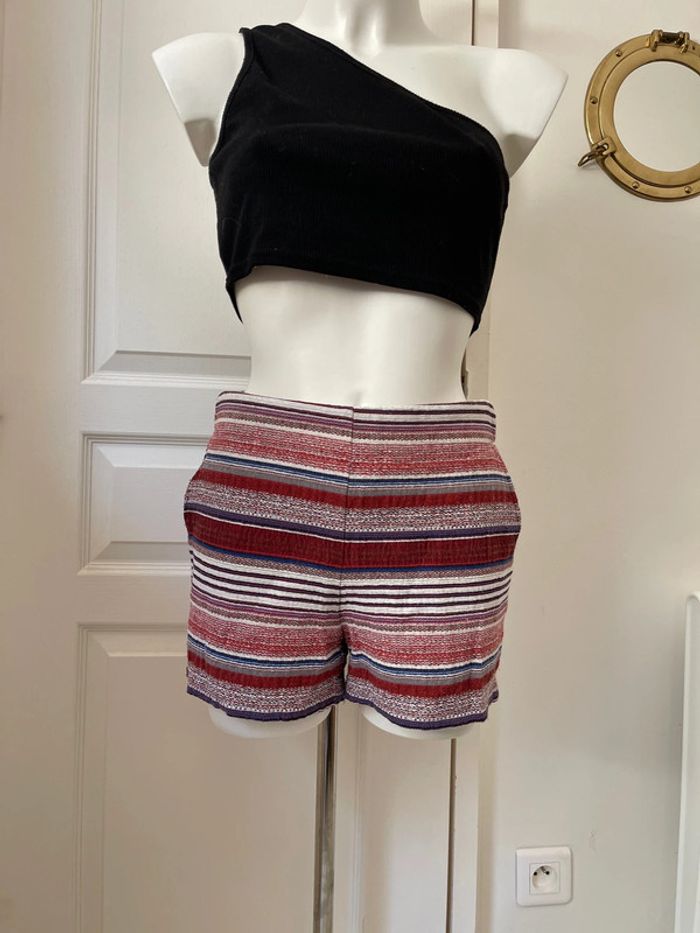 Short à rayures - photo numéro 3