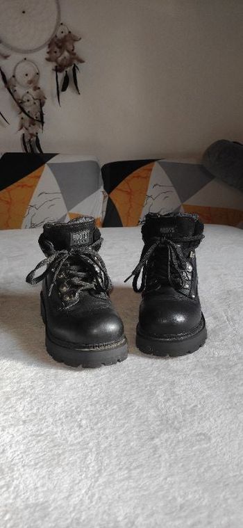 Bottes en cuir neuves