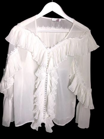🌼Blouse blanche à volants🌼