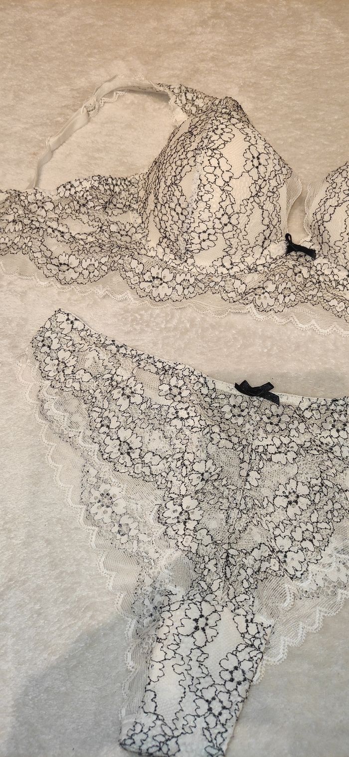 Ensemble lingerie - photo numéro 3