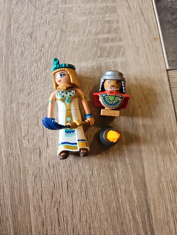 Personnages playmobil - photo numéro 2