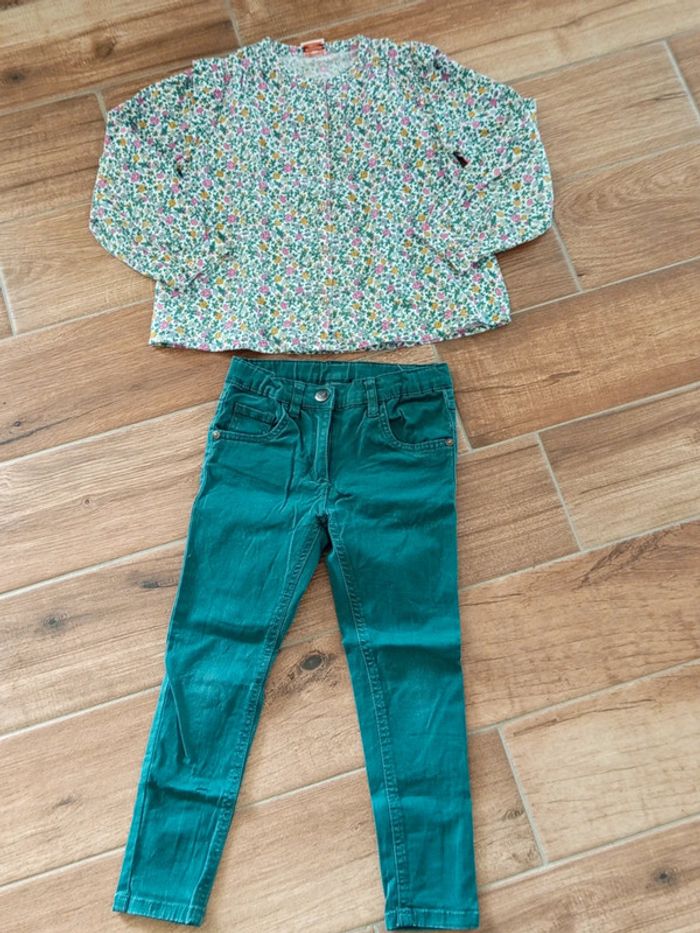 Ensemble 6 ans, jean slim vert bouteille et chemise liberty vert et rose