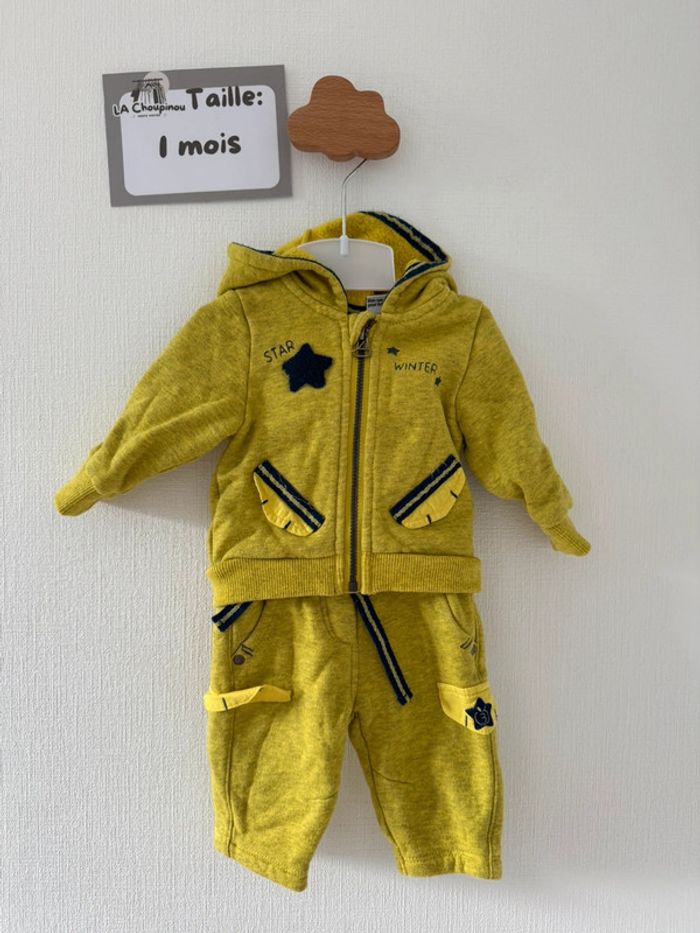 Ensemble de survêtement - taille 1 mois 🌼