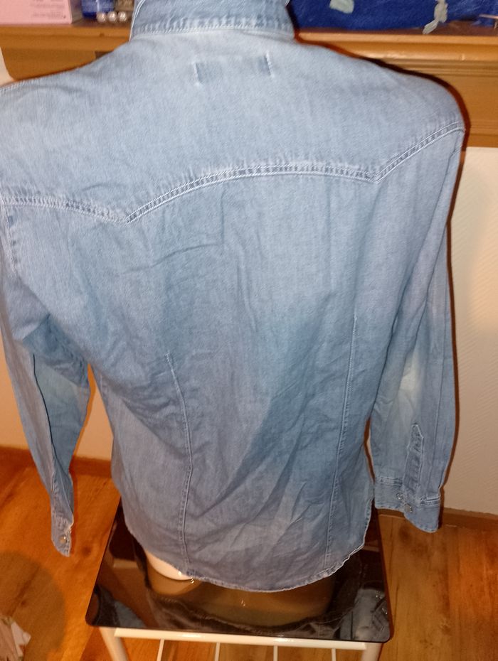 chemise en jean t38-40 - photo numéro 2