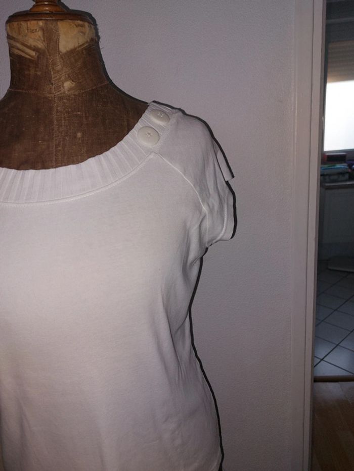 Tee-shirt - photo numéro 2