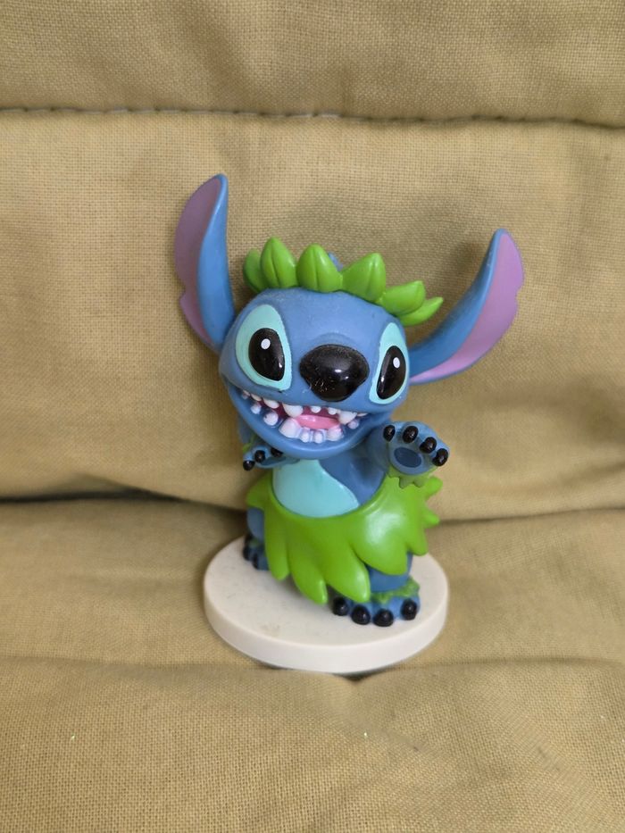 figurine de stitch qui danse - photo numéro 3