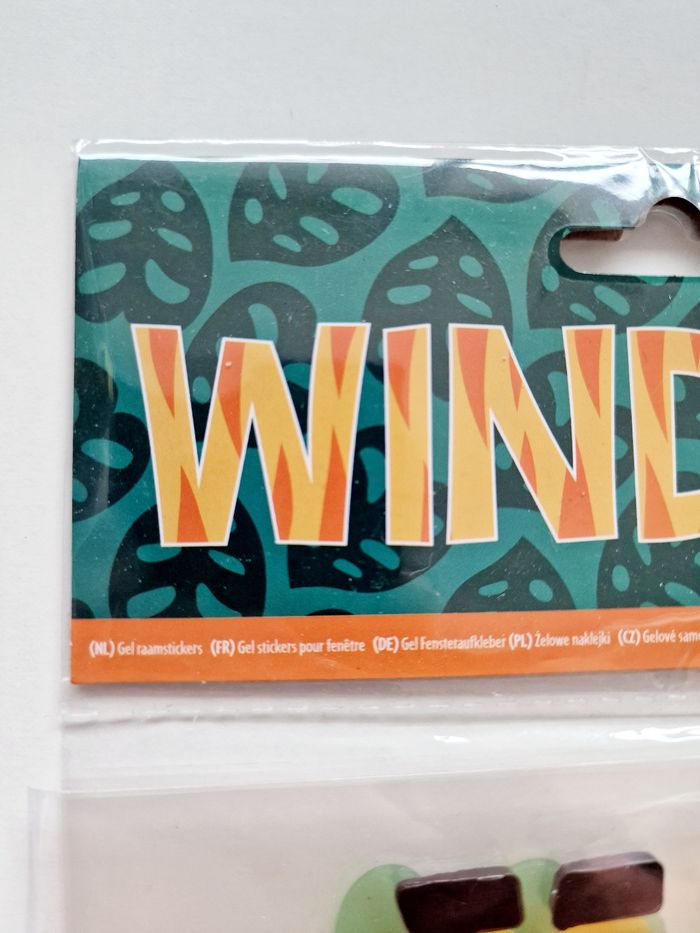 Gel stickers pour fenêtre - Réutilisable - Animaux : lion, girafe, panda et tigre - Neuf ! - photo numéro 3