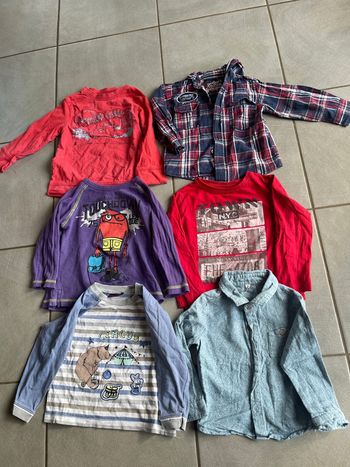 Lot t-shirt taille 24 mois