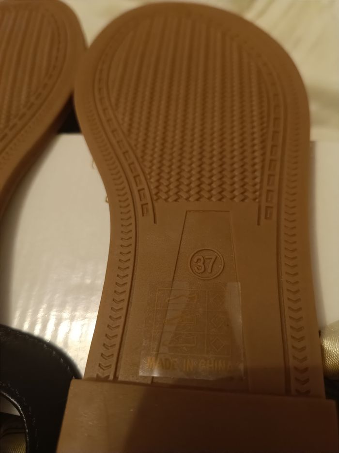 Nu pied sandales - photo numéro 5