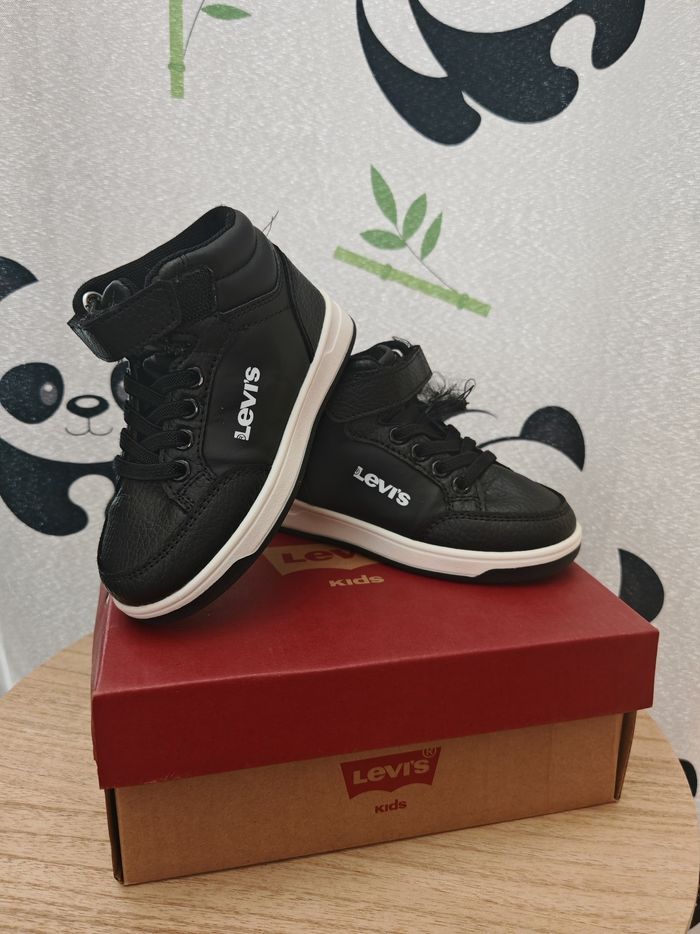 Chaussures garçon Levi's pointure 25
