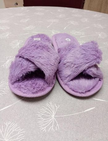 Pantoufles lilas 