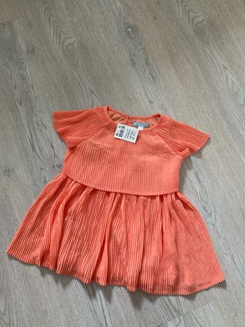 Superbe, robe, plissée, cérémonie Obaibi Okaidi taille 23 mois 2 ans Neuve