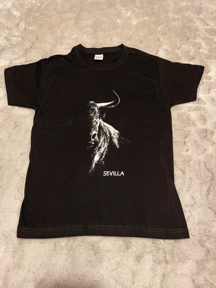 T-shirt noir manches courtes - 7/8 ans