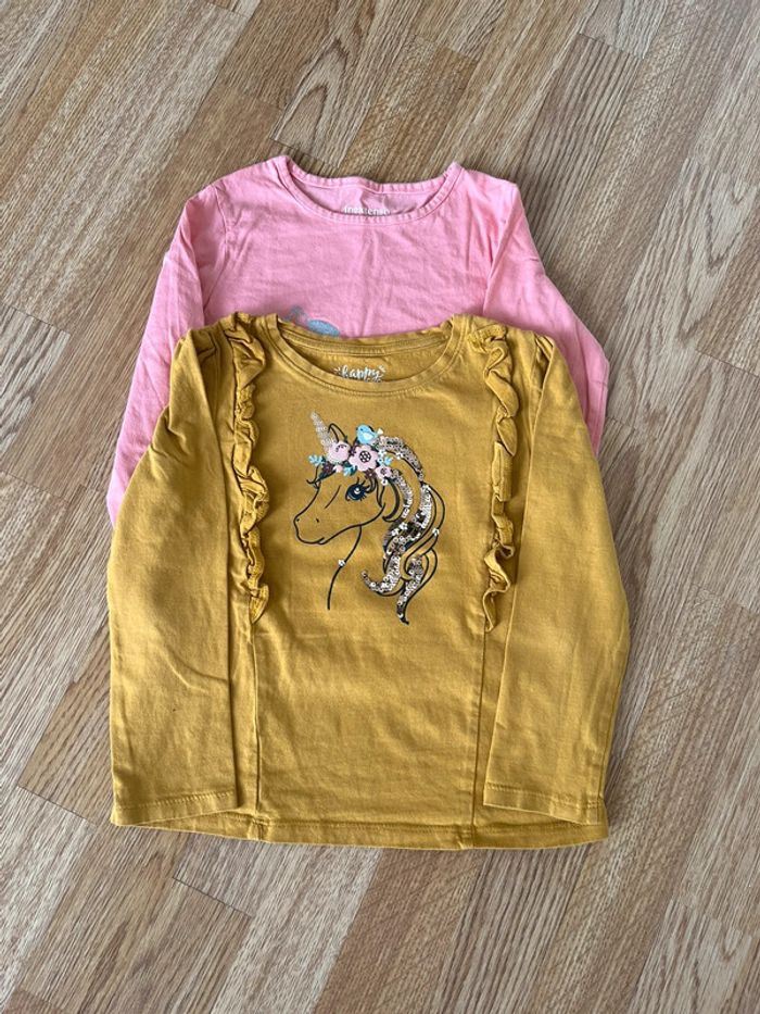 Lot t-shirts manches longues taille 116 / 6 ans. - photo numéro 2