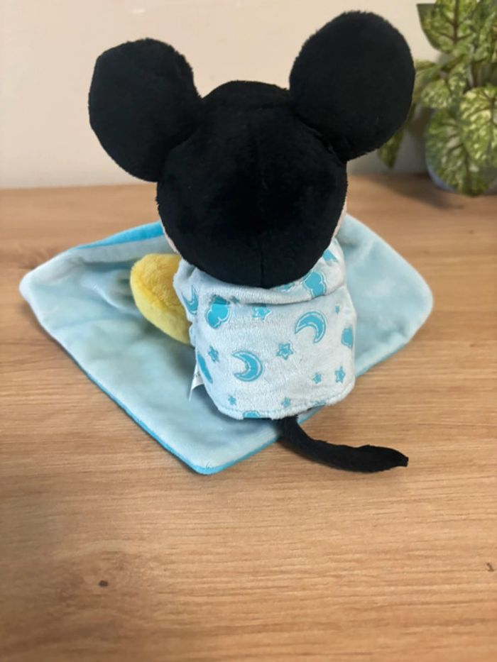 Doudou Mickey avec mouchoir bleu étoile Disney nicotoy - photo numéro 3