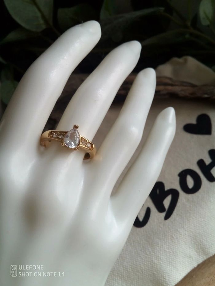 Bague en acier inoxydable avec mono zircon