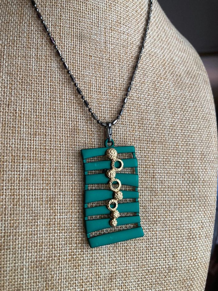 Collier vert - photo numéro 2