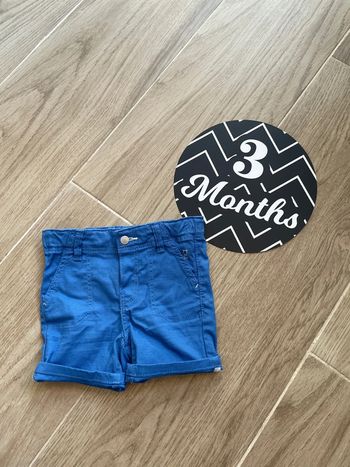 Short 3 mois