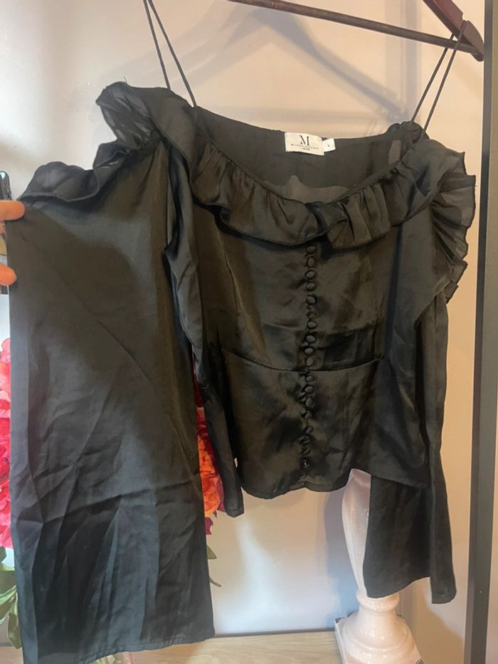 Blouse noire NA-KD boutonnée - photo numéro 2
