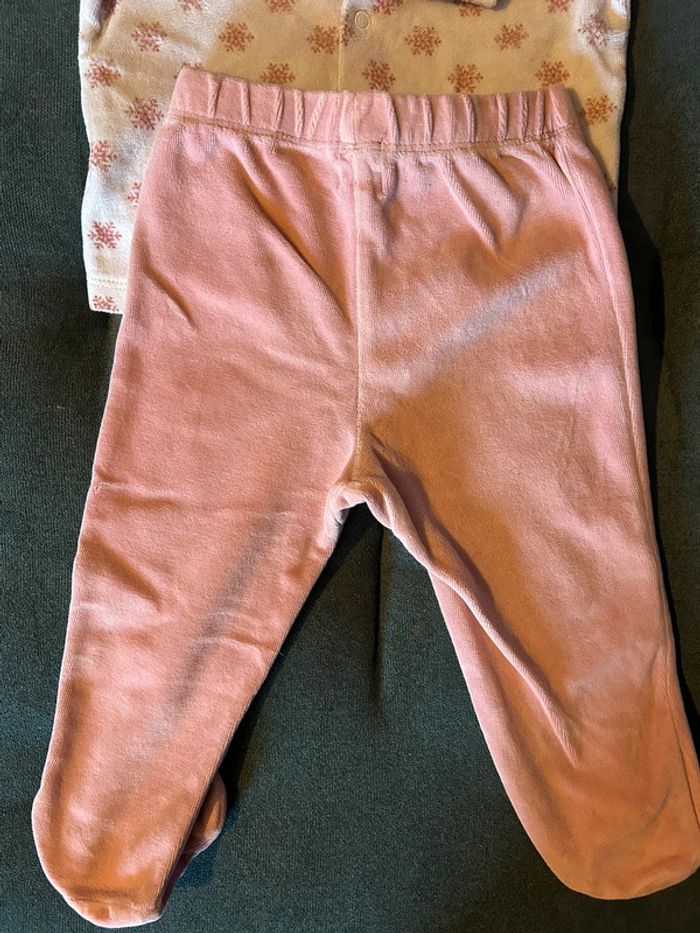 Très beau pyjama 2 pièces 12 mois - photo numéro 7